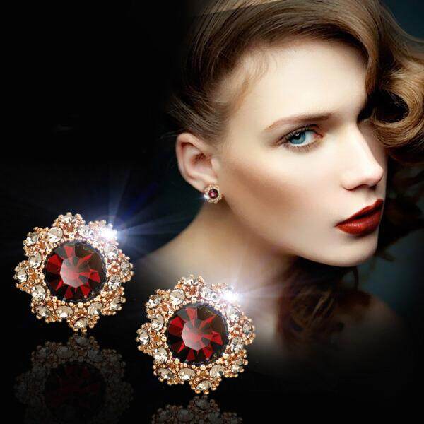 Special European and American fashion temperament earrings flowers earrings earrings women's earrings dreamlike Women's Day red ear studs weighing about 3.15g / per(Red earrings weigh about 3.15g / each) - intl