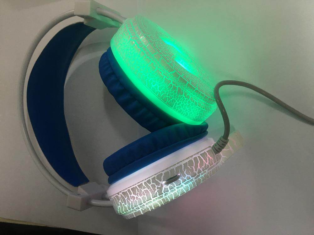 Professional Gaming Headset LED Light Earphone Headphone With Microphone H6 Planiesty August 2018 - 2 Professional Gaming Headset LED Light Earphone Headphone with Microphone H6 Planiesty - 2