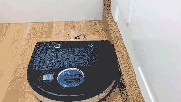 Neato D5 robotic vacuum cleaner