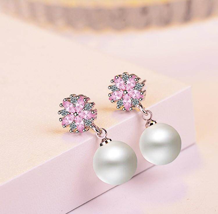 women-pearlzircon-shortdropearrings-detail01.jpg