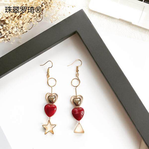Zhu Qiu Luo Qi Korea Ins Insignia Jantung Pony Unicorn Cinta Bintang Temperamen Panjang Siswa Anting-Anting Wanita Telinga Klip Telinga tindikan Telinga Klip Cinta Berongga Bintang Segitiga (Anting Jantung Berongga Bintang Segitiga) -Internasional