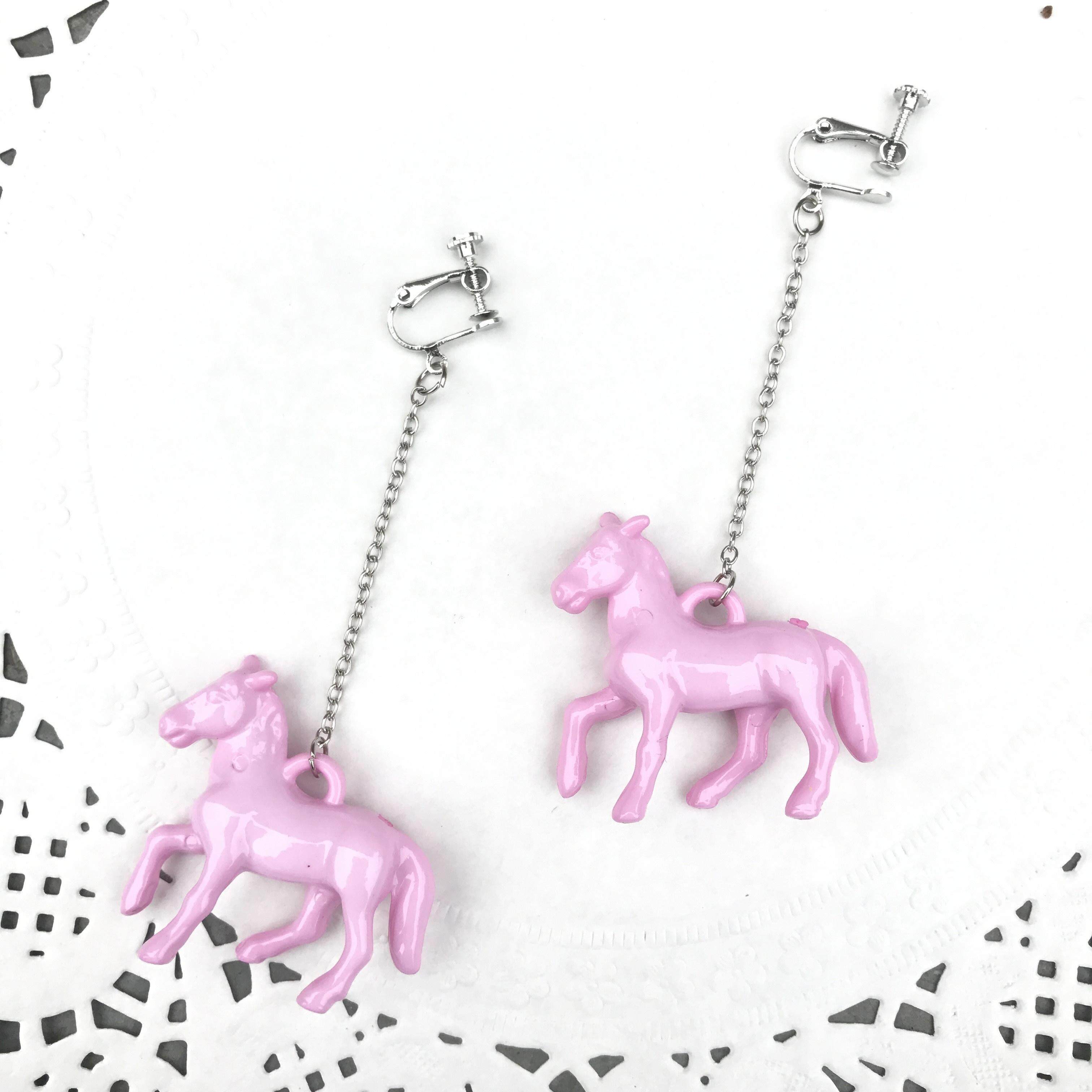 Custom soft sister color cute pony chain pearl retro punk Japanese earrings earless ear clip(Soft Girl Pink Pony - Ear Clips) - intl