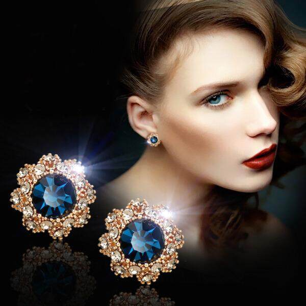 Special European and American fashion temperament earrings flowers earrings earrings women's earrings dreamlike Women's Day red ear studs weighing about 3.15g / per(Blue earrings weigh about 3.15g / each) - intl
