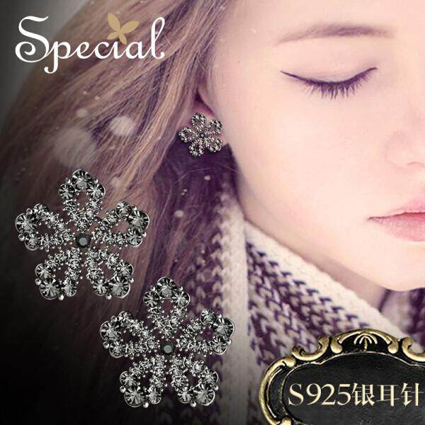 Khusus Eropa dan Amerika Modis Anting-Anting Wanita S925 Perak Telinga Jarum Anting-Anting Es Peri Wanita Bagian Anting-Anting Bagian Beratnya Sekitar 1.78G/PER (Telinga Klip Model) -Internasional
