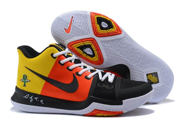 Pria NK Kyrie 3 Sepatu Bola Keranjang Alien-Internasional