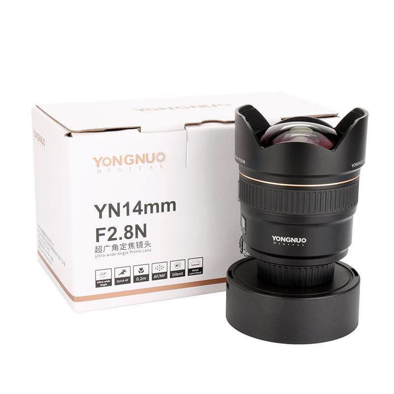 Yongnuo 114 Derajat Ultra-Wide Angle Lensa Utama YN14mm F2.8N AF/MF untuk Nikon Kamera DSLR, Dukungan USB Peningkatan Perangkat Terintegrasi