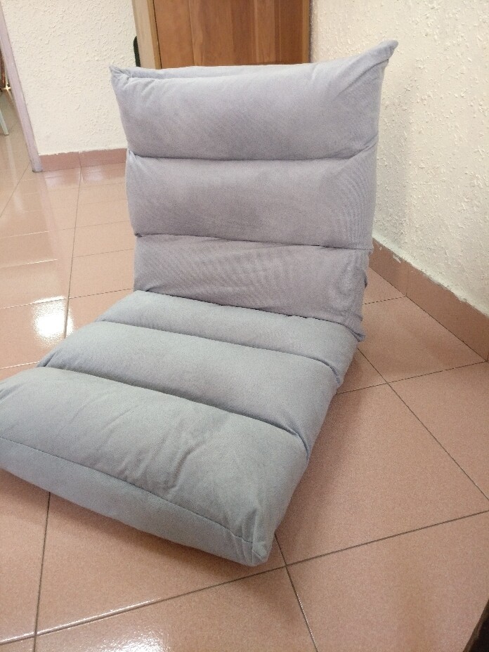咖啡 Padded Foldable Floor Seating Padded Floor Chair With Back