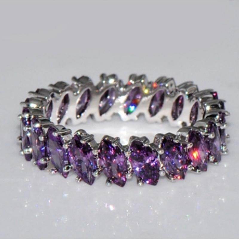 Nhẫn Cưới Hình Lá Thạch Anh Tím Tinh Tế Và Quyến Rũ Trang Sức