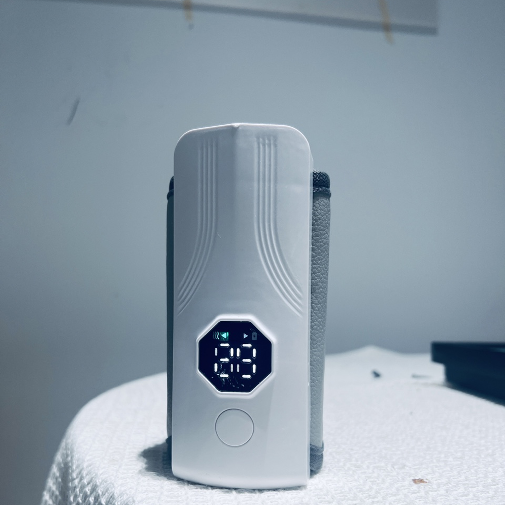 Portable milk Warmer Bottle Milk LED Display Functions Baby Bottle Warmer with 6-Level Temperature Regulation 10000mAh Battery 温奶器