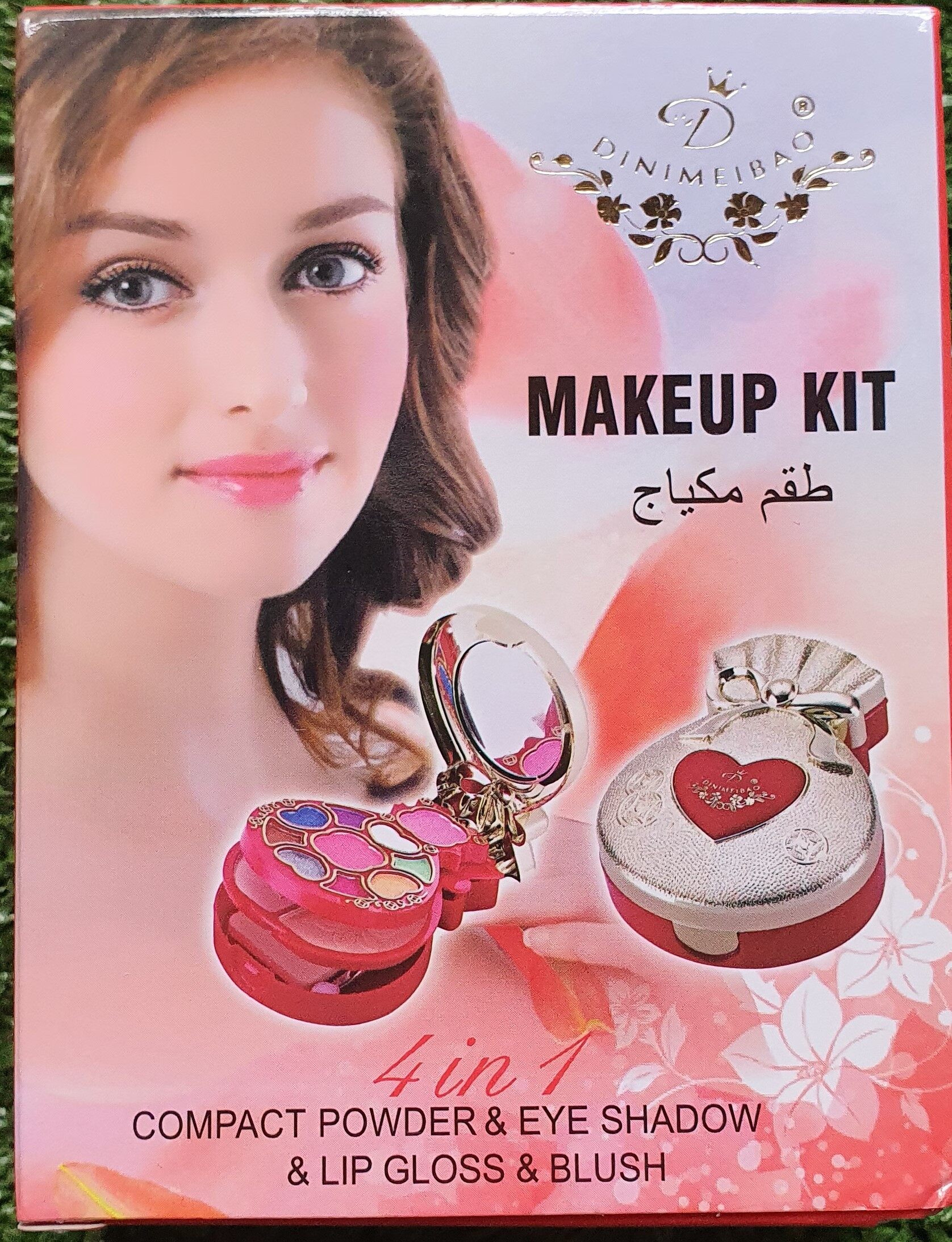 [PROMOSI ]Cosmetic Dinimeibao makeup kit (4 in 1)Compact powder & eye shadow & lip gloss & rouge