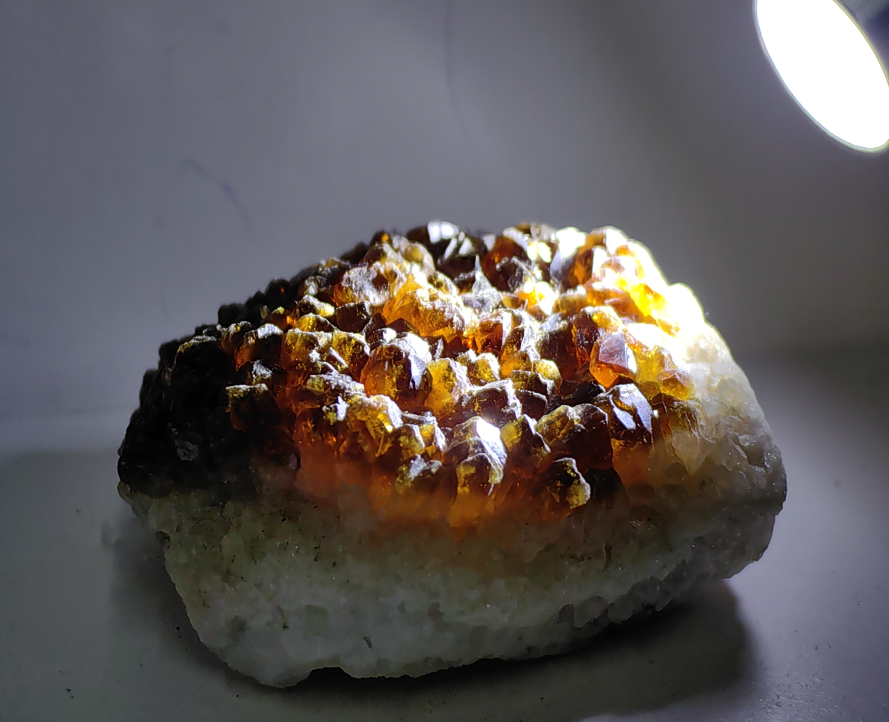 Natural Crystal Citrine Raw Stone / Cluster 100g-200g 天然老矿黄水晶块
