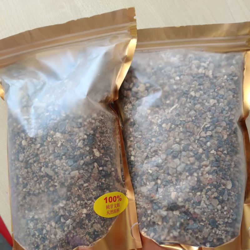 100%天然野生甘文烟石natural pure kemenyan stone。500g包装 买两包送一支发财香(4个号码)