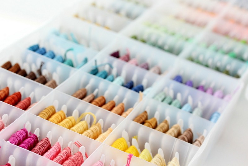 DMC thread storage box (for bobbins)