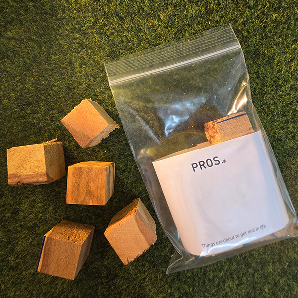 Palo Santo 5pc Meditation Pros Peru Smudge Cube Positive Energy Healing Energy 秘鲁圣木 净化 疗愈 增加正能量 提高磁场