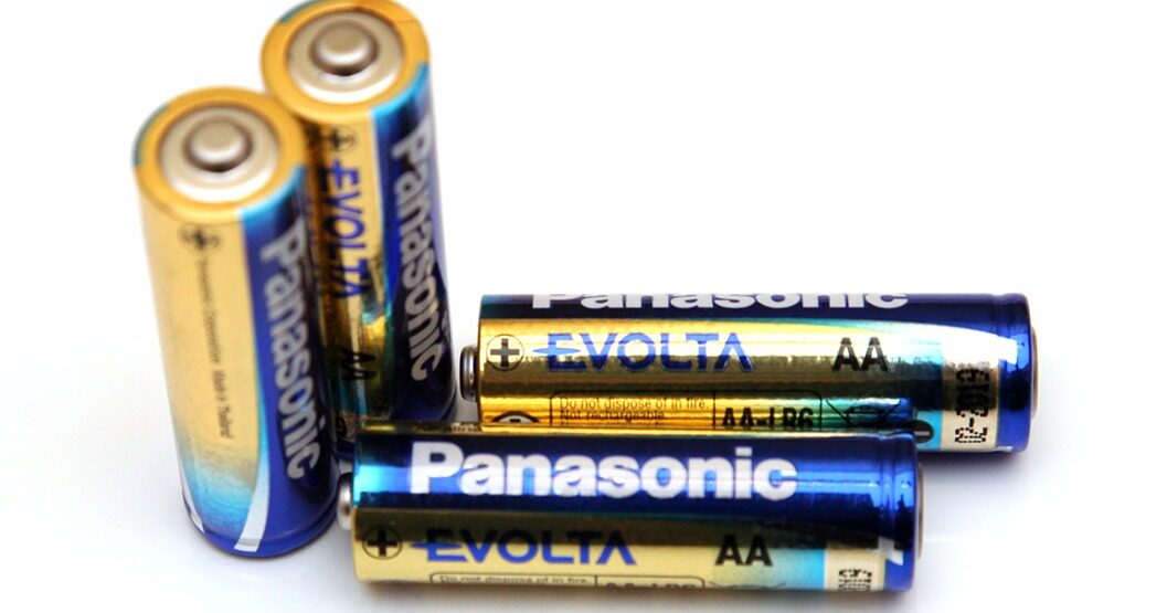 4's Panasonic Evolta 1.5v AA Alkaline Battery
