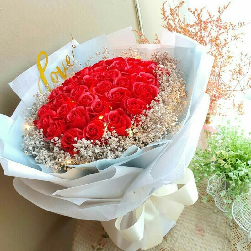 33朵玫瑰与满天星花束 💐 33 Stalks Soap Roses with Baby Breath  💐