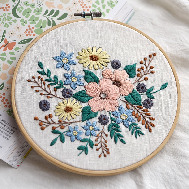 Embroidery Kit DIY Fabric Embroidery Kit Set Beginner Flowers and Grass Handmade Sewing Home Decoration DIY