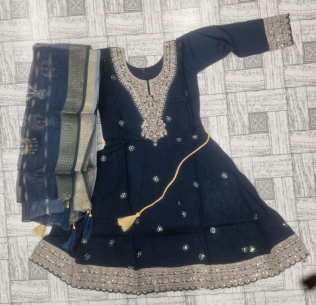 KIDS 2-PIECE GOWN SET - ANARKALI TYPE KURTIS WITH DUPPATTA