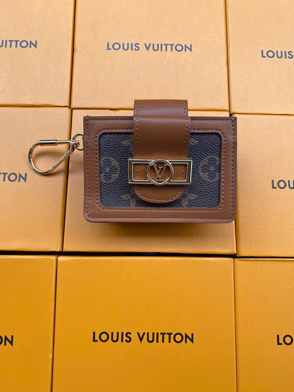 Louis Vuitton Leather Hat ราคาถูก ซื้อออนไลน์ที่ - ส.ค. 2022 