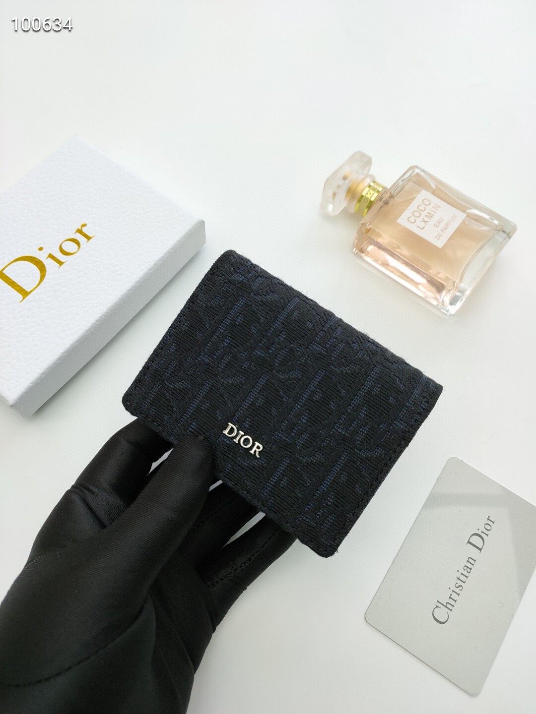 2022G new leather business card holder storage card bag ultra-thin large-capacity card sleeve small style 136
