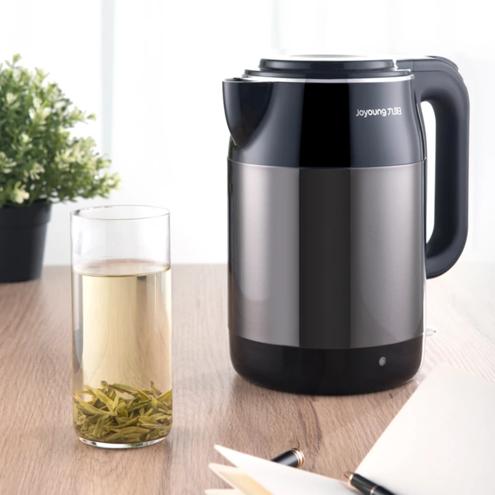 Joyoung Electric Kettle K17-F67 - 1.7L Large Capacity 1800W Fast Boiling Inner Layer is 304 Food Grade Stainless Steel