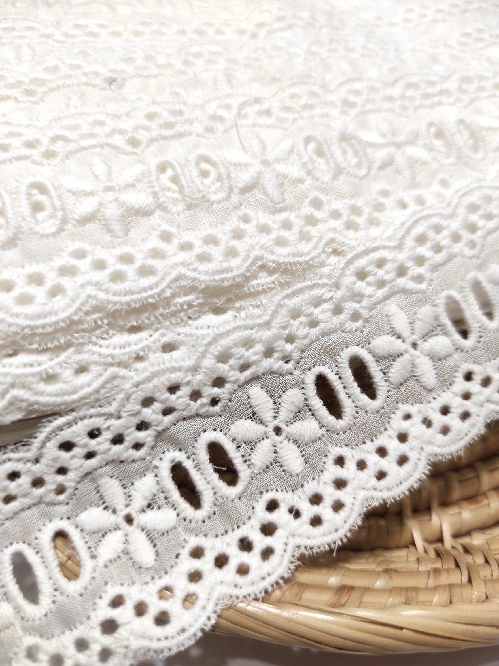 35MM Embroidery Cotton Lace Border Lace Sewing Fabric Off White Baju Kurung Kebaya Kain Renda Kahwin Borong [2.5 Yard]