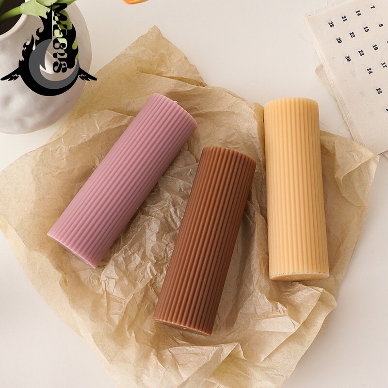 （Aromatherapy of dog eggs） Drop Shipping Candles Scented Fragrance Vertical Striped Roman Candles Dinner Table Candle Room Decor Birthday Candles Wholesale