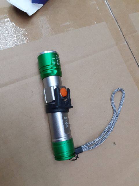 LED BATTERY TORCH 5152