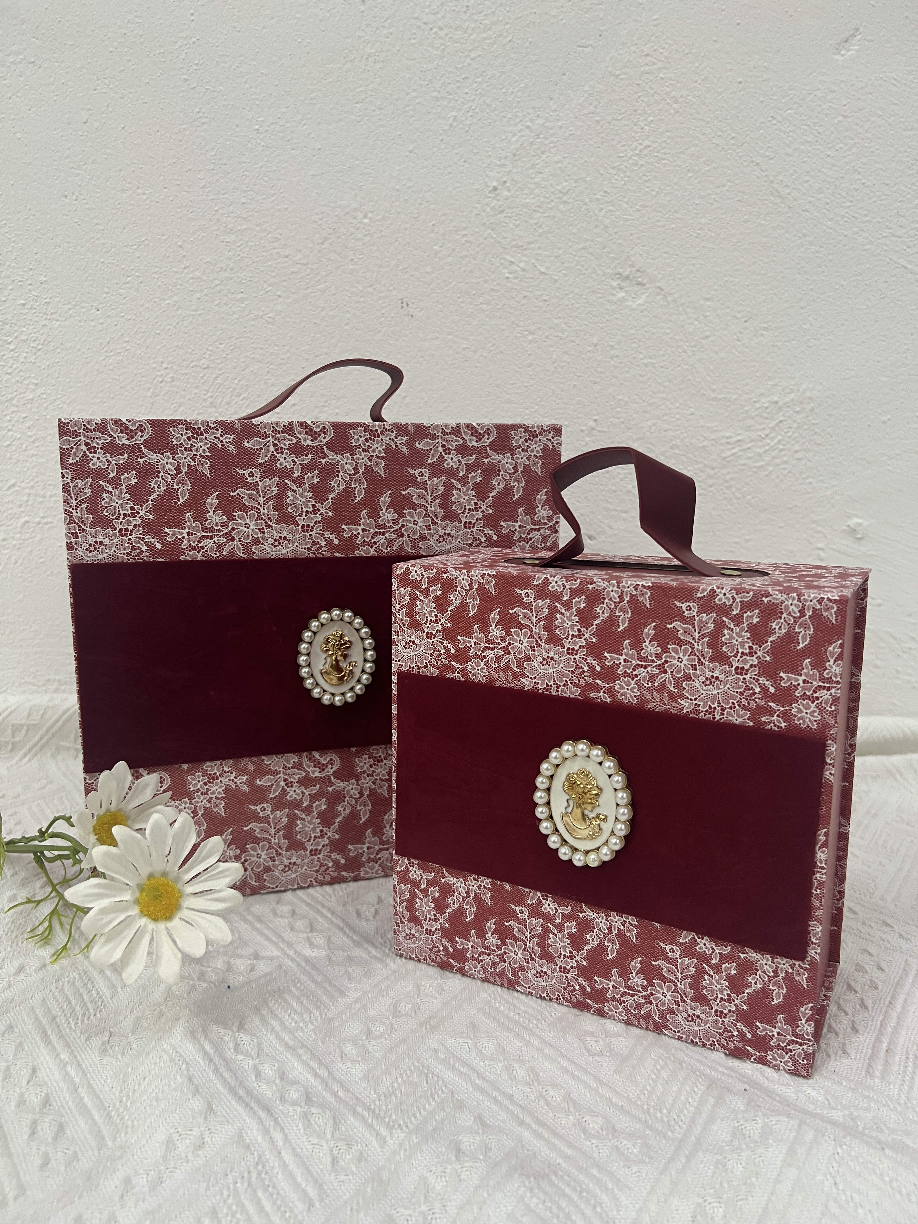 UNIGOLD Lace Printed Leather Hand Gift Box (3 Size) Kotak Hadiah Birthday Box Party Supplies Gift Giving