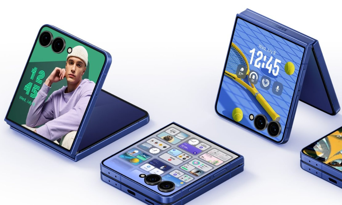 Samsung Galaxy Z Flip7 5G Smartphone
