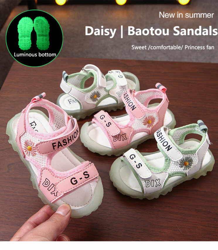 Giày Mùa Hè Daisy Cho Bé 1-3-6 Tuổi Xăng Đan Phát Sáng Cho Bé Gái Giày Trẻ Em Chống Trượt Đế Mềm 2-5 giá rẻ