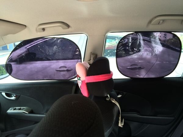 Car Static Electric 97% UV Proof Sun Shade 4 Pcs Made in Taiwan Car Static Electric 97% UV Proof Sun Shade 4 Pcs Made in Taiwan