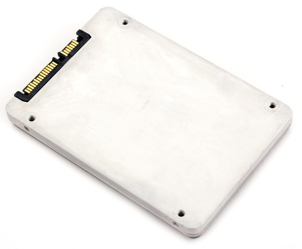 Intel-SSD-320-Bottom(1).jpg