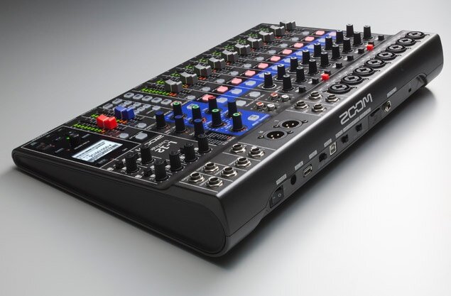 zoom livetrak l-12 12-channel digital mixer/recorder